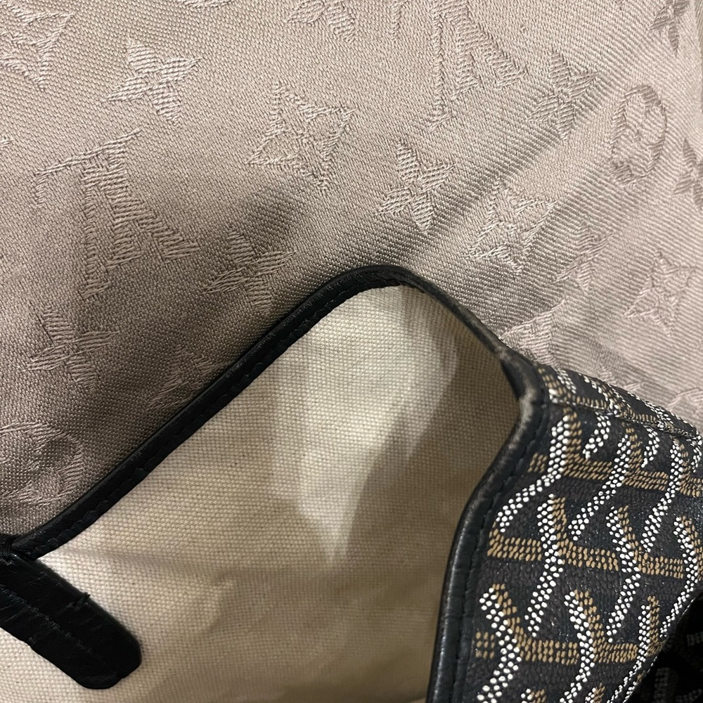 SOLD Goyard Goyardine Saint Louis PM w/pouch - Picture 6 of 13